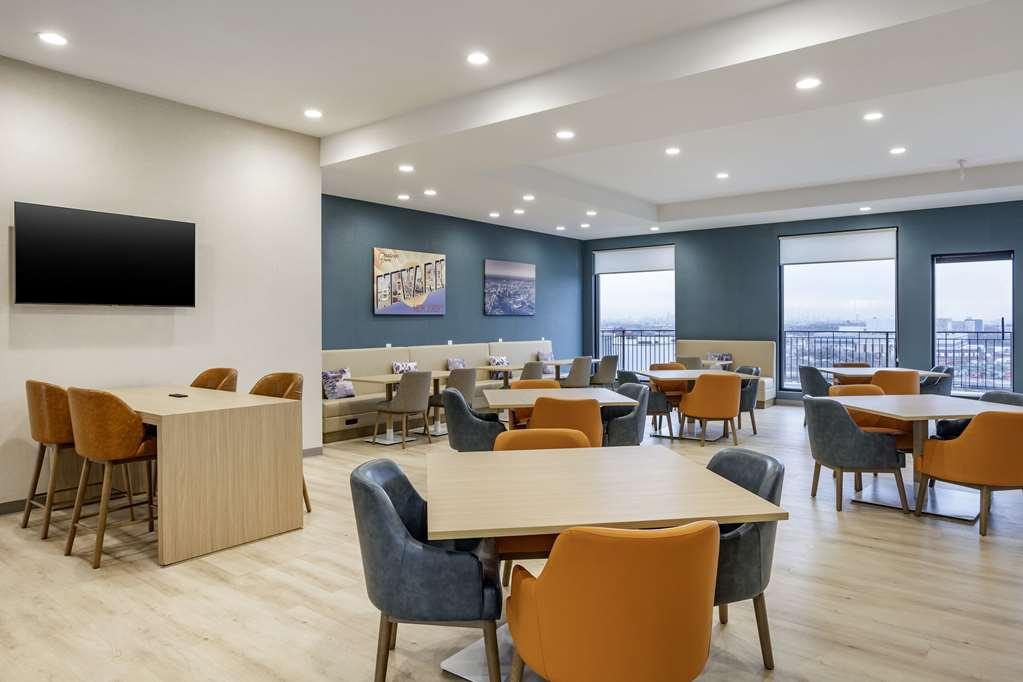 Comfort Inn & Suites Newark Liberty International Airport Restaurante foto