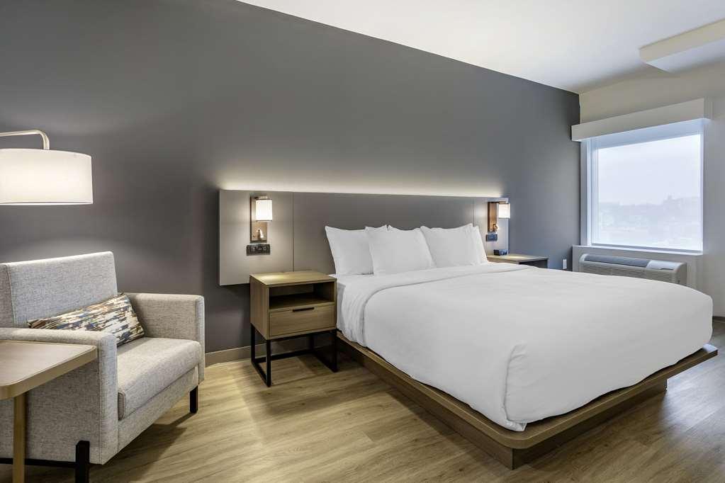 Comfort Inn & Suites Newark Liberty International Airport Habitación foto