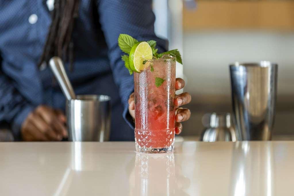 Comfort Inn & Suites Newark Liberty International Airport Restaurante foto